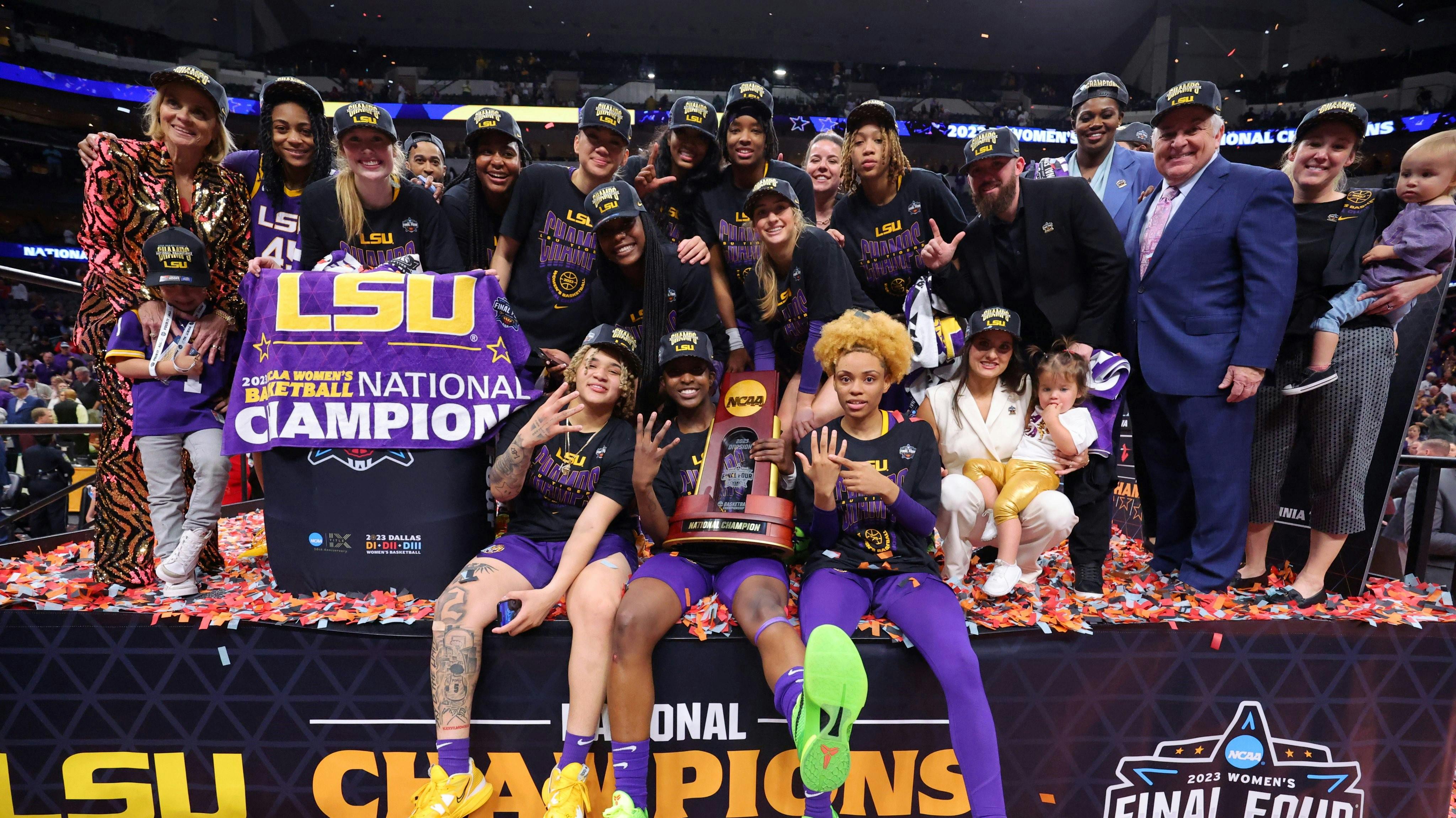 No. 3 LSU blasts no. 2 Iowa, wins first NCAA national title in historic fashion